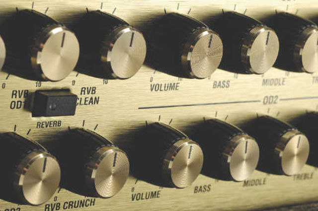 28 different control knobs make for great versatility
